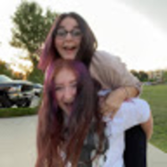 Meet your Posher, Jaymee - Picture 1 of 1